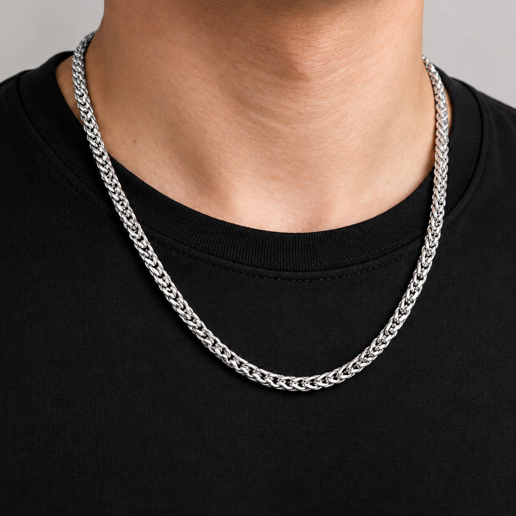 Model wears a 925 sterling silver Franco chain necklace